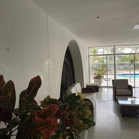 Amazing Ocean View With Pool In Laguito Apartment *